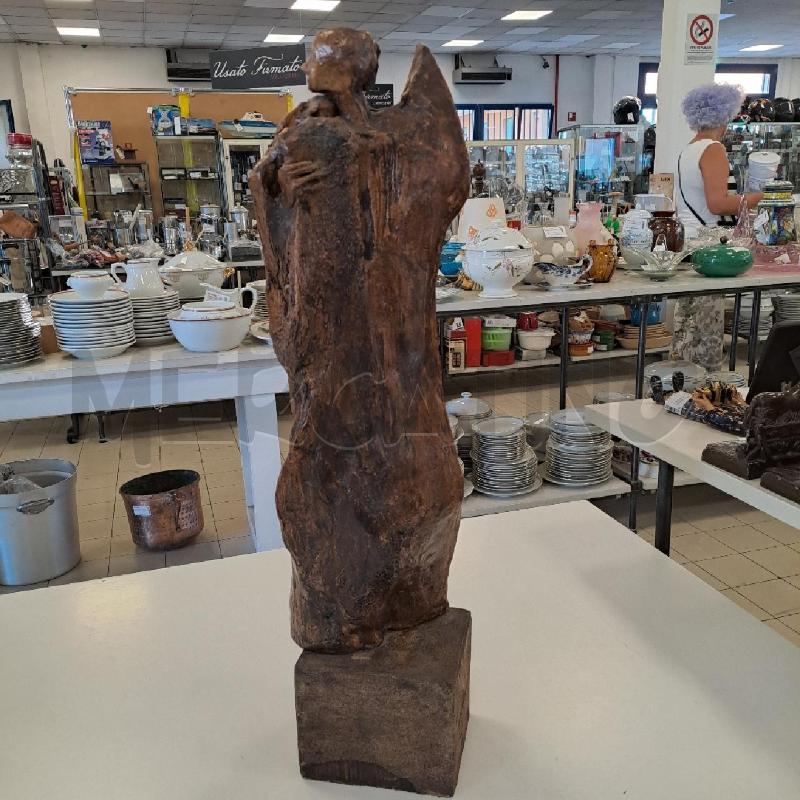 SCULTURA 2 FIGURE CON BASE GUERRINO BARDEGGIA | Mercatino dell'Usato Bologna 4
