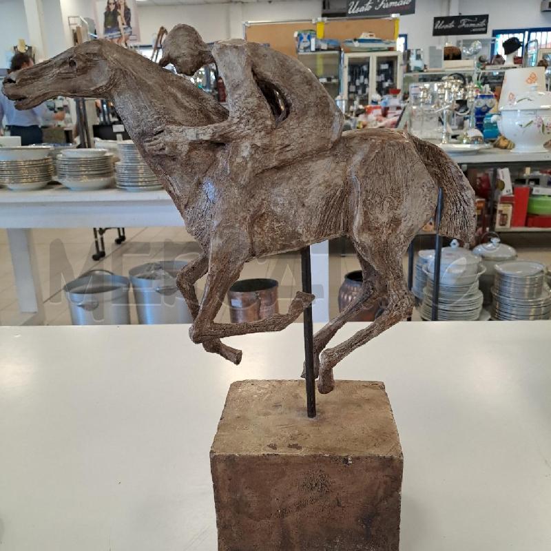 SCULTURA CAVALIERE GUERRINO BARDEGGIA | Mercatino dell'Usato Bologna 1