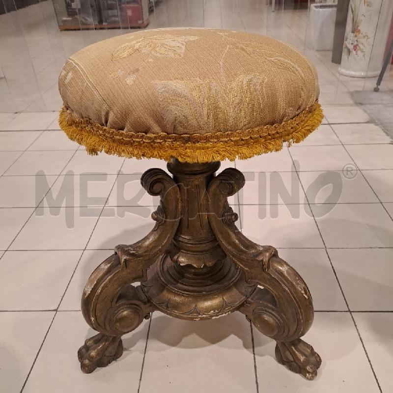 SGABELLO VECCHIO TAPPEZZATO | Mercatino dell'Usato Bologna 1