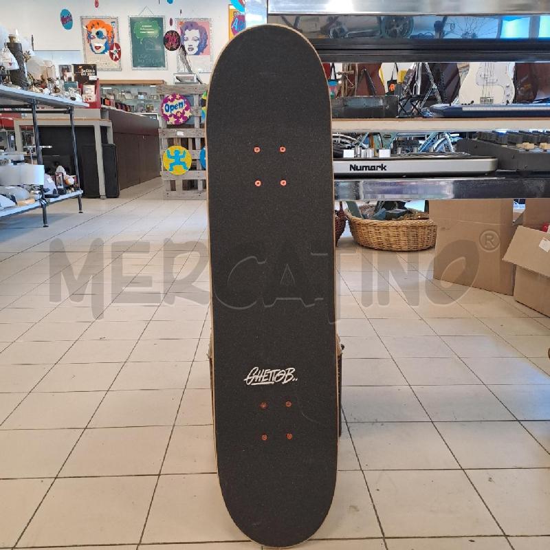 SKATEBOARD GHETTOBLASTER BARDED WIRE RED 8.00 | Mercatino dell'Usato Bologna 1