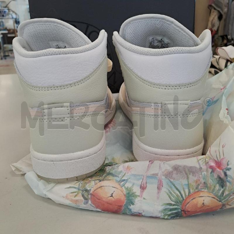 SNEAKERS DONNA AIR JORDAN BIANCO ROSA | Mercatino dell'Usato Bologna 2