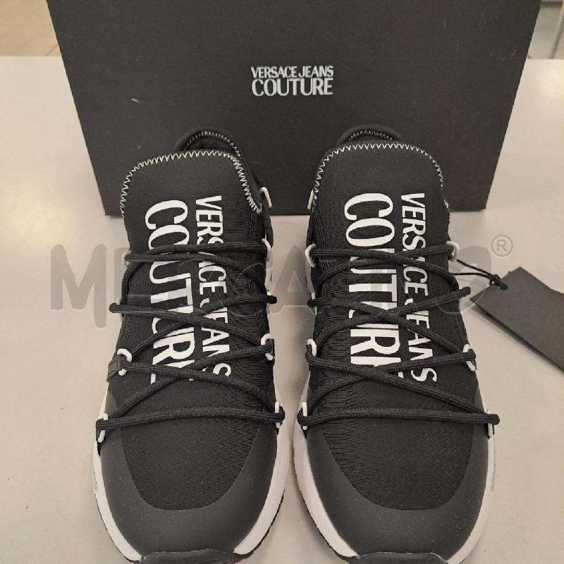 SNEAKERS UOMO VERSACE JEANS COUTURE NERE E BIANCHE | Mercatino dell'Usato Bologna 2