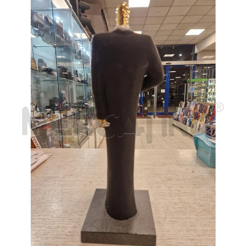 STATUINACERAMICA  UOMO ELEGANTE | Mercatino dell'Usato Bologna 2