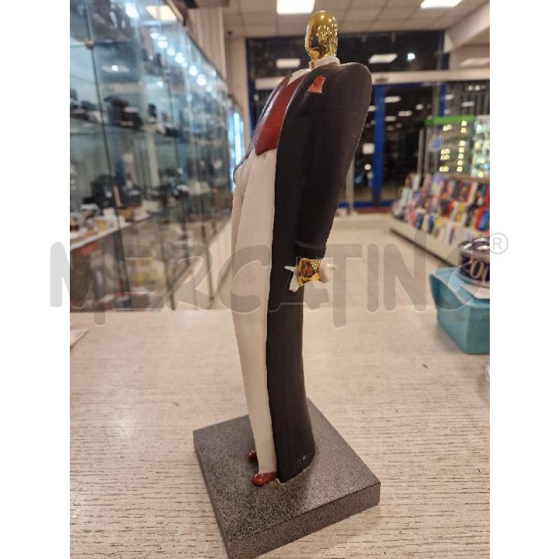 STATUINACERAMICA  UOMO ELEGANTE | Mercatino dell'Usato Bologna 4