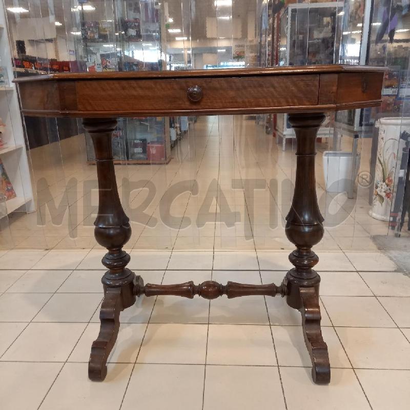 TAVOLINO VECCHIO PIANO OTTAGONALE 1 CASSETTO | Mercatino dell'Usato Bologna 4