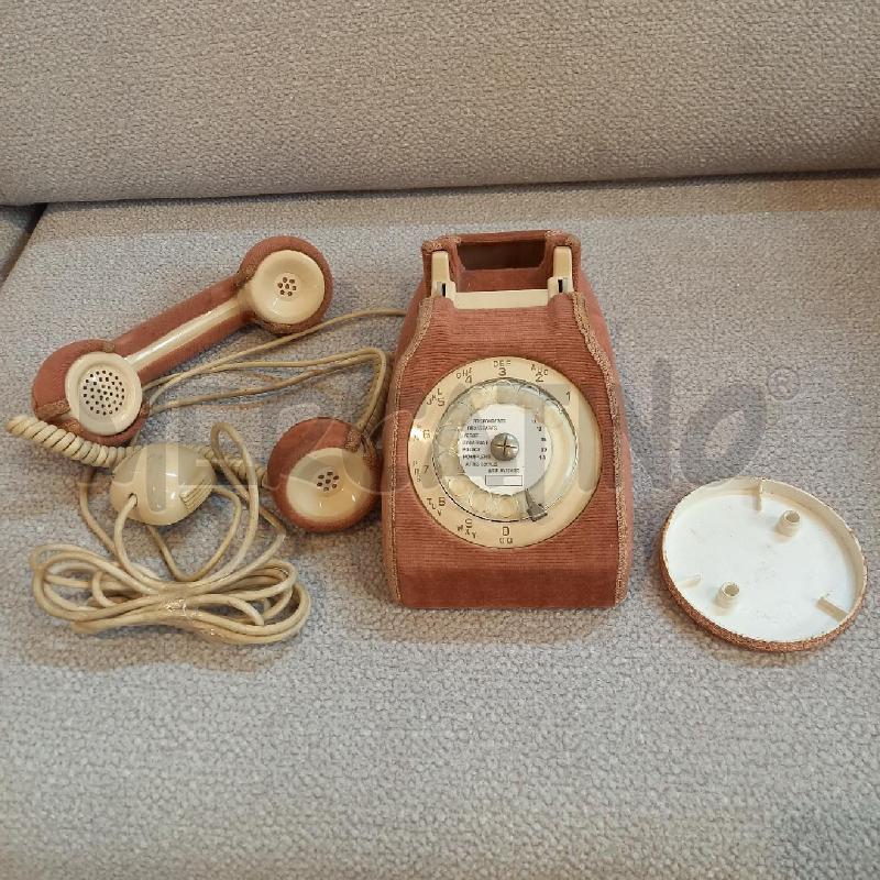 TELEFONO PER BELLEZZA    CON COPERTURA ROSA | Mercatino dell'Usato Bologna 2