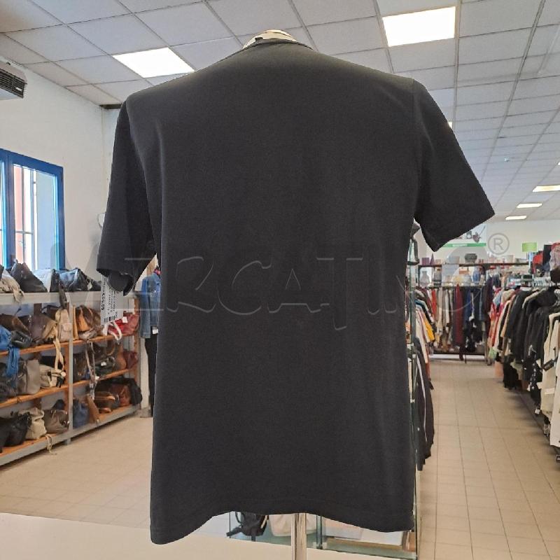 T SHIRT UOMO VERSUS NERA CON STAMPA DORATA | Mercatino dell'Usato Bologna 2