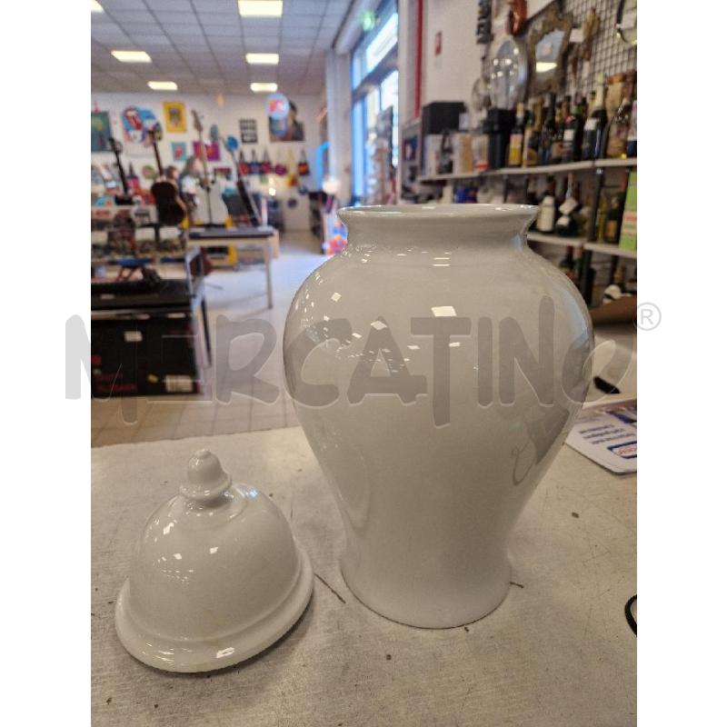 VASO BIANCO CERAMICA RICHARD GINORI CON TAPPO | Mercatino dell'Usato Bologna 2