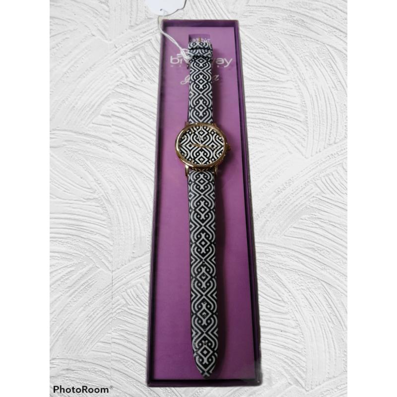 OROLOGIO DA POLSO BIANCO NERO CASSA DOR BROSWAY GITANA | Mercatino  dell'Usato Cagliari