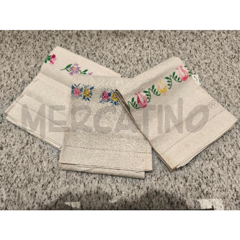 ASCIUGA MANI 3PZ. BEIGE FIORI PUNTOCROCE | Mercatino dell'Usato Campobasso 1