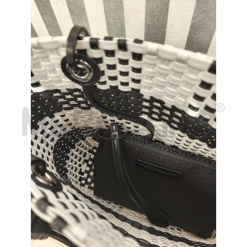 BORSA DONNA EMPORIO ARMANI INCROCI BIANCHI E NERI | Mercatino dell'Usato Campobasso 4