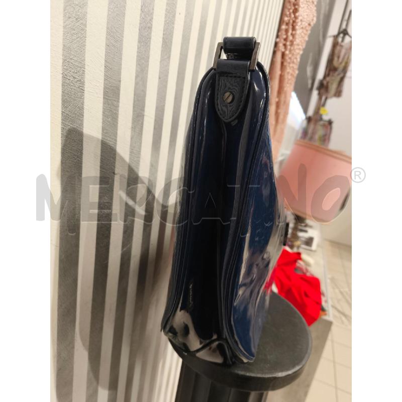 BORSA DONNA GIORGIA ARMANI BLU LUCIDO A SACHETTA | Mercatino dell'Usato Campobasso 2