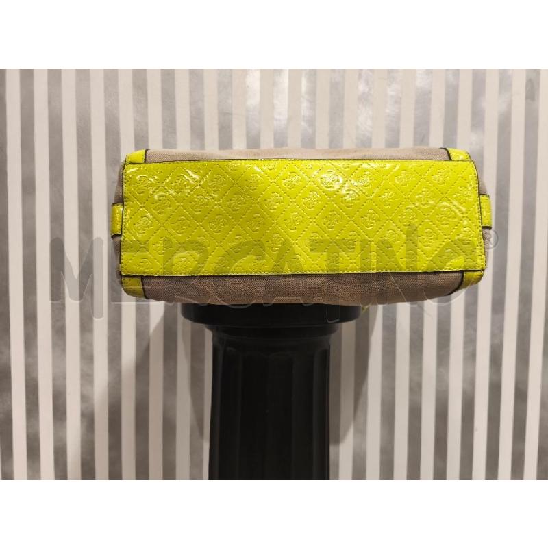 BORSA DONNA GUESS TIP CANAPA GIALLA GRANDE | Mercatino dell'Usato Campobasso 4