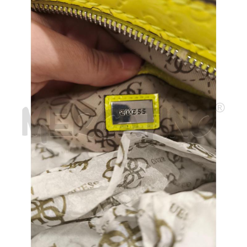 BORSA DONNA GUESS TIP CANAPA GIALLA GRANDE | Mercatino dell'Usato Campobasso 5