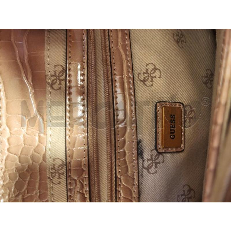 BORSETTA DONNA GUESS BEIGE TIP CROCO | Mercatino dell'Usato Campobasso 5