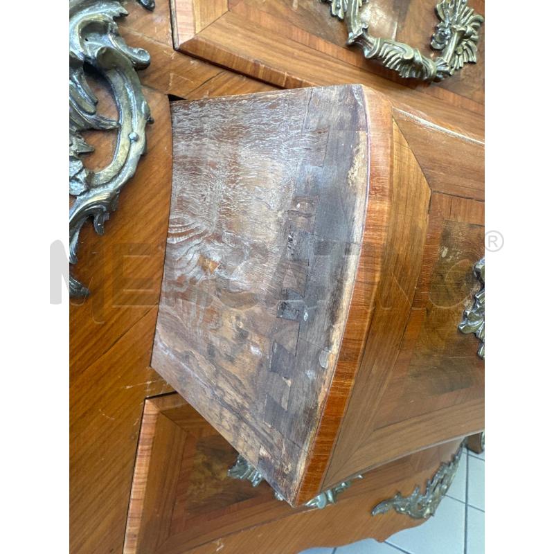 CASSETTONE STILE LUIGI XV CON BRONZI | Mercatino dell'Usato Campobasso 3