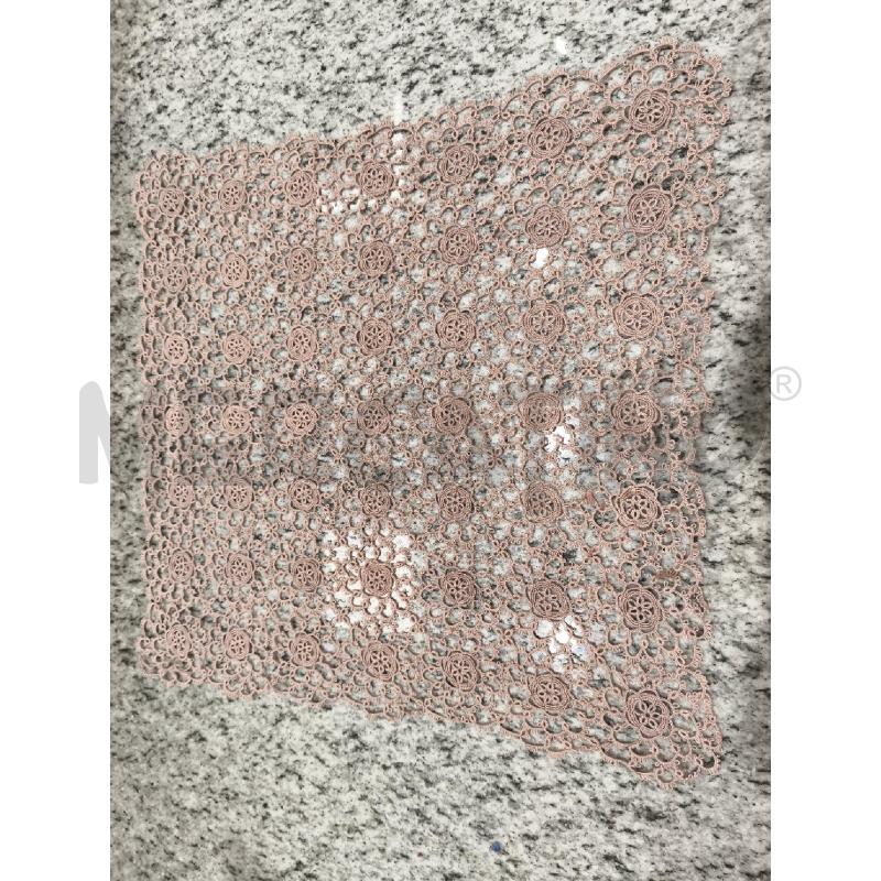 CENTRINO TIPO CHIACCHIERINO QUADRATO ROSA | Mercatino dell'Usato Campobasso 1