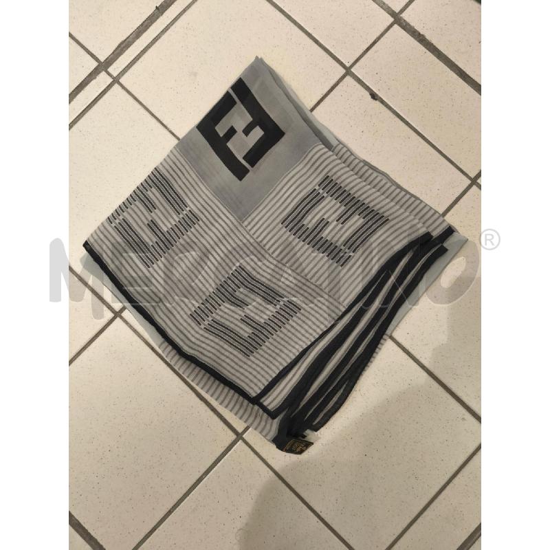 FOULARD FENDI GRIGIO NERO | Mercatino dell'Usato Campobasso 1