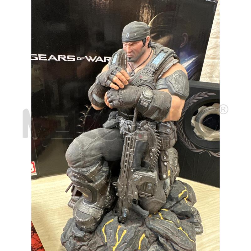 GIOCO XBOX 360 GEARS + STATUINA E GADGET  | Mercatino dell'Usato Campobasso 2