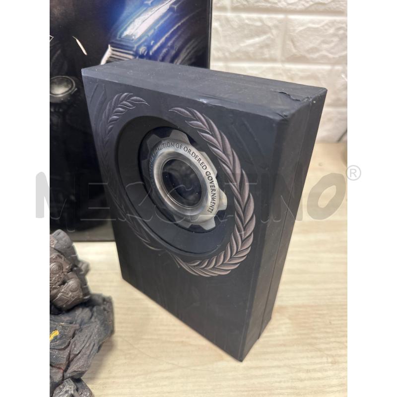 GIOCO XBOX 360 GEARS + STATUINA E GADGET  | Mercatino dell'Usato Campobasso 4