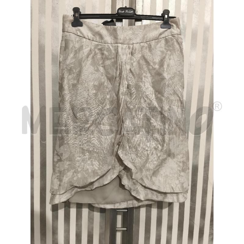 GONNA ARMANI COLLEZIONI BEIGE FIORI BIANCHI | Mercatino dell'Usato Campobasso 1