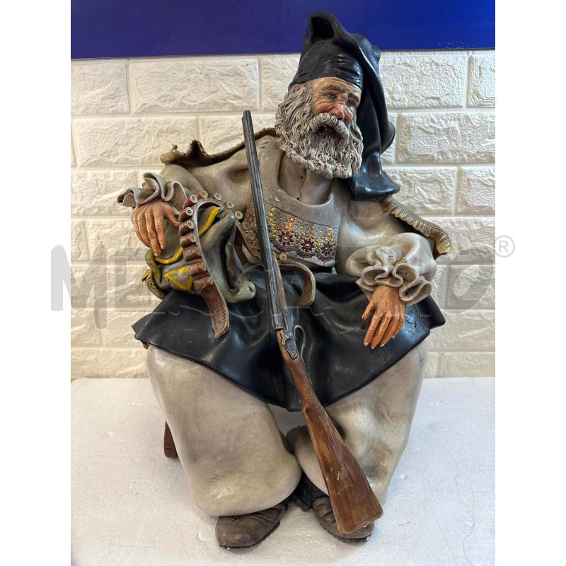 GRANDE STATUA SARDA IN CERAMICA | Mercatino dell'Usato Campobasso 1