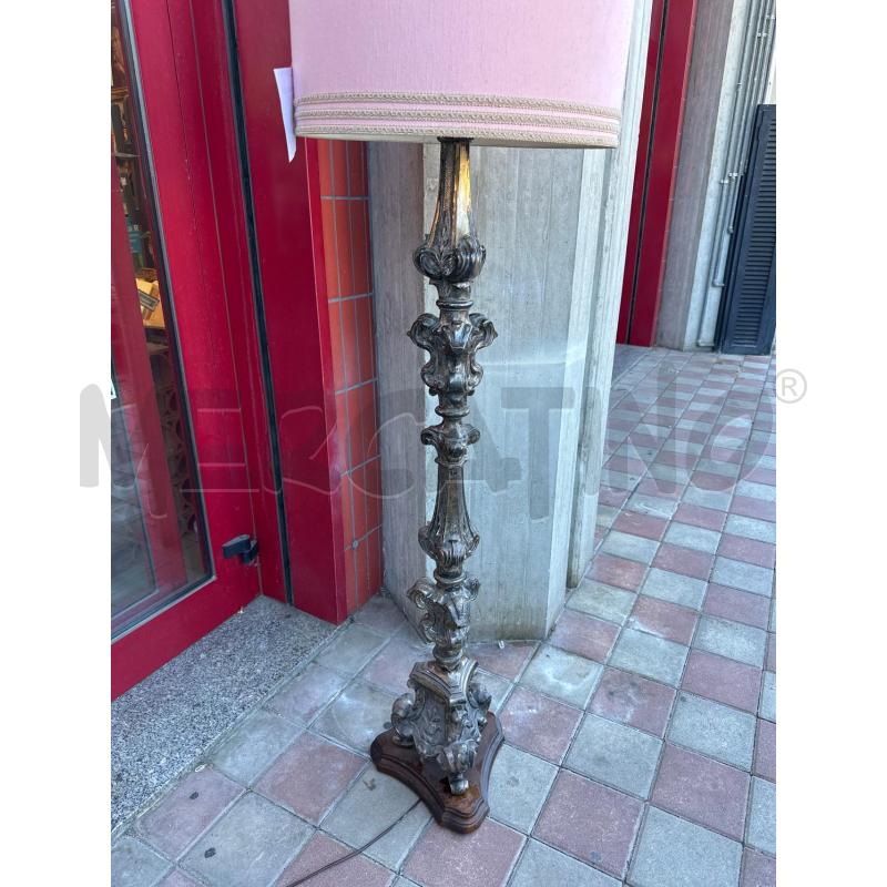 LAMPADA CON CANDELIERE ANTICO BASE LEGNO  | Mercatino dell'Usato Campobasso 1