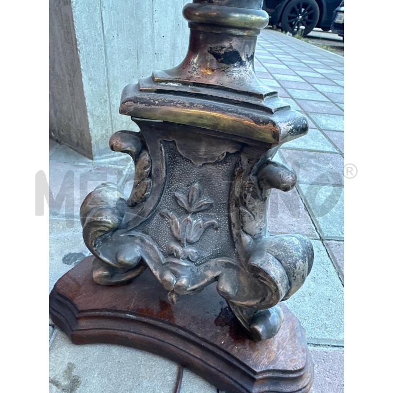LAMPADA CON CANDELIERE ANTICO BASE LEGNO  | Mercatino dell'Usato Campobasso 2