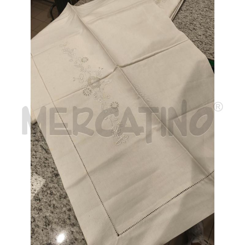LENZUOLO MATRIMONIALE PANNA + 2FED. FIORI RETINA | Mercatino dell'Usato Campobasso 2