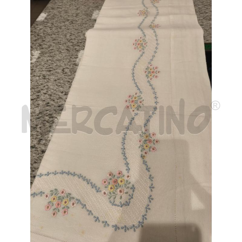 LENZUOLO MATRIMONIALE PANNA + 2FED. FOGLIOLINE INDACO E FIORELLINI COLORATI | Mercatino dell'Usato Campobasso 5