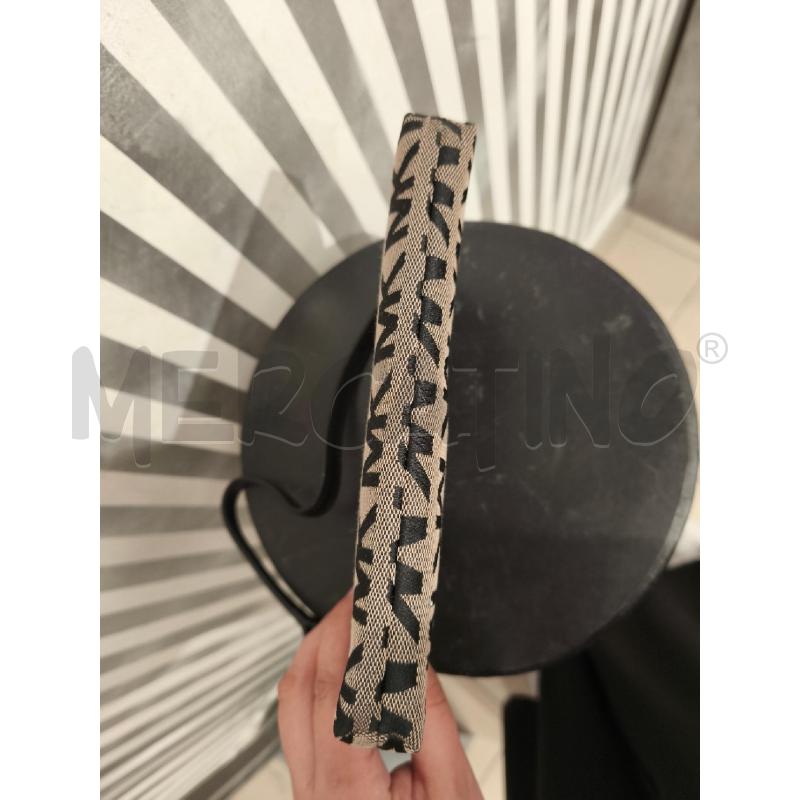 POCHETTE MICHAEL KORS BEIGE NUOVA INIZIALI MK NERE | Mercatino dell'Usato Campobasso 3
