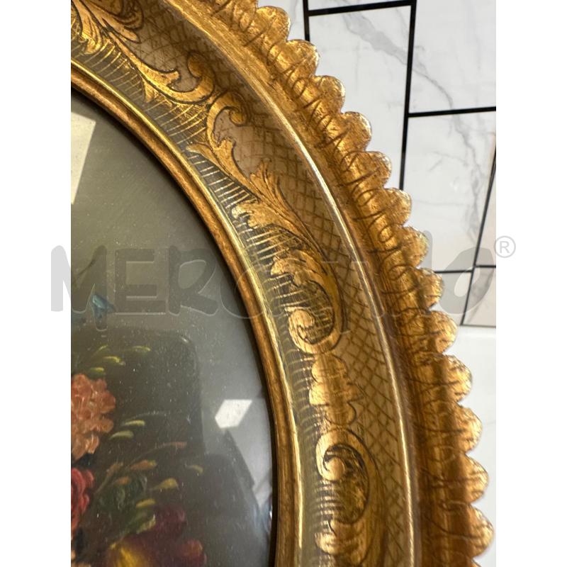 QUADRO OVALE CON FIORI DIPINTI | Mercatino dell'Usato Campobasso 3