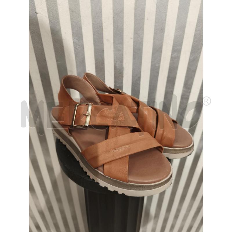 SANDALI DONNA CINZIA SOFT MARRONCINI FIBBIA CON STRAP | Mercatino dell'Usato Campobasso 1
