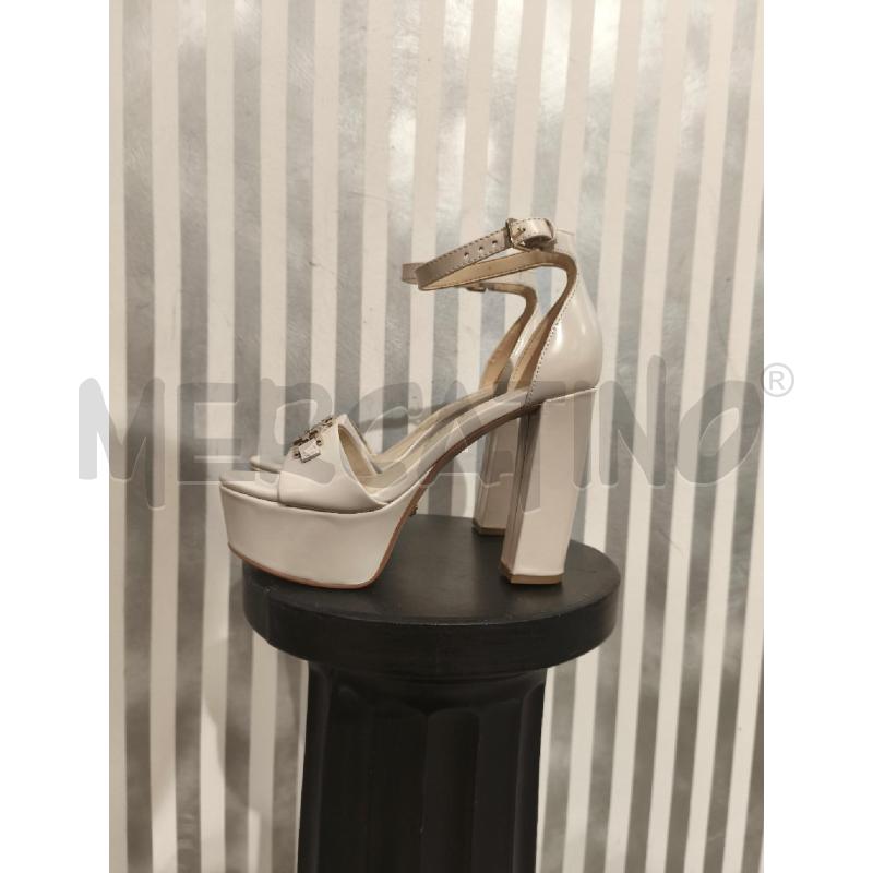 SANDALI DONNA GUESS BEIGE LOGO DORAT | Mercatino dell'Usato Campobasso 2