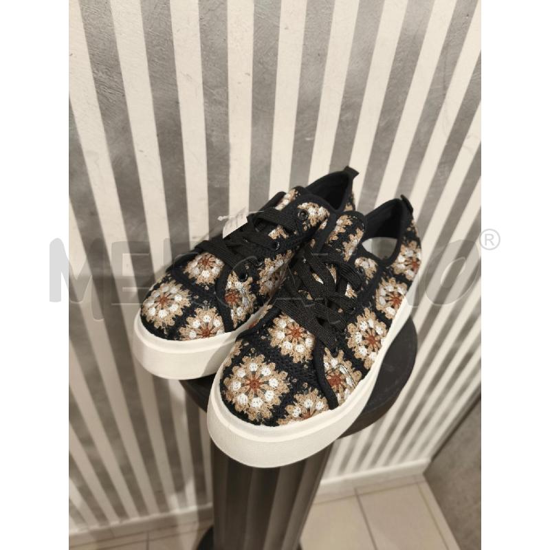 SCARPE DONNA MIX FEEL NUOVE NERE E BEIGE FIORI | Mercatino dell'Usato Campobasso 1