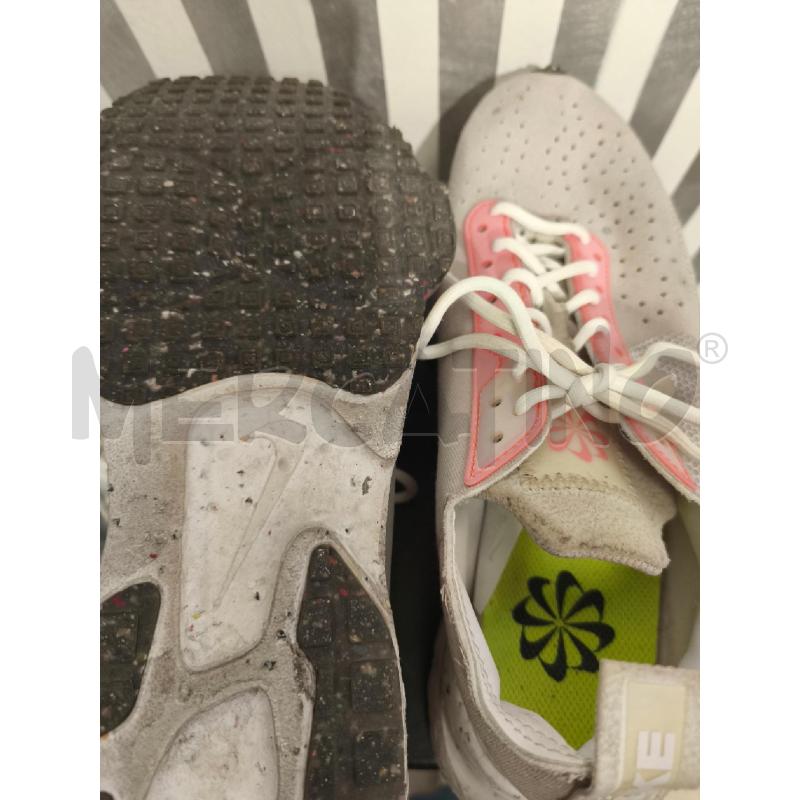 SCARPE DONNA NIKE BEIGE CORALLO TESSUTO | Mercatino dell'Usato Campobasso 5