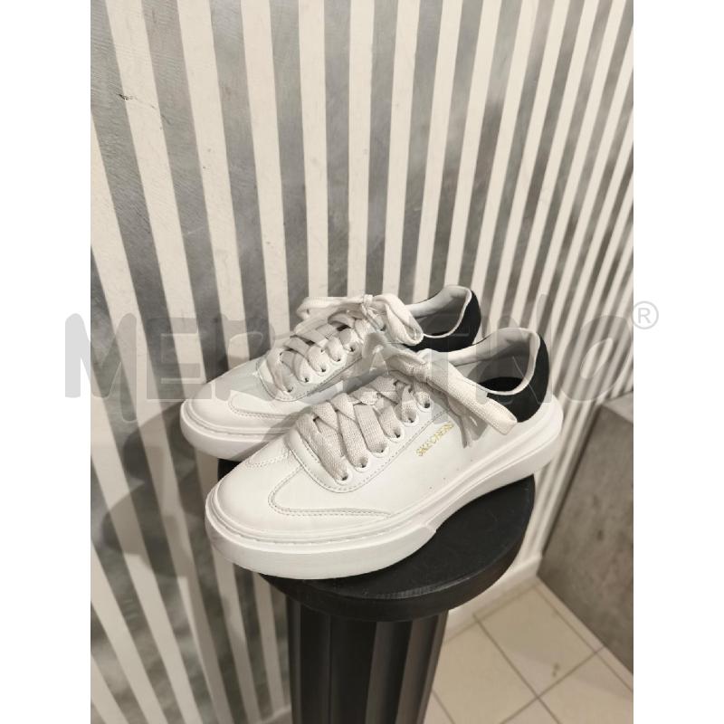 SCARPE DONNA SKECHERS BIANCHE E NERE | Mercatino dell'Usato Campobasso 1