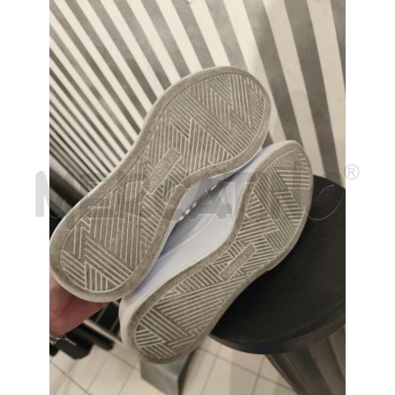 SCARPE DONNA SKECHERS BIANCHE E NERE | Mercatino dell'Usato Campobasso 4
