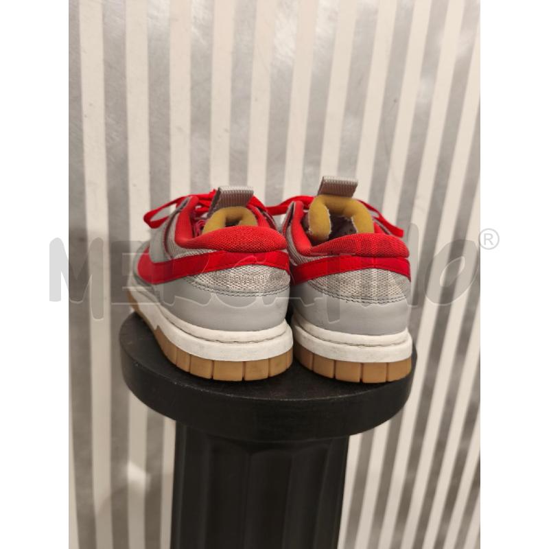 SCARPE UNISEX NIKE GRIGIE E ROSSO CORALLO | Mercatino dell'Usato Campobasso 3