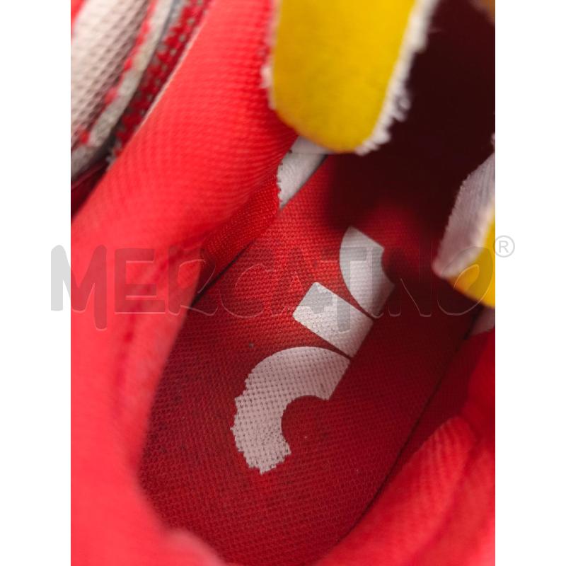 SCARPE UNISEX NIKE GRIGIE E ROSSO CORALLO | Mercatino dell'Usato Campobasso 5