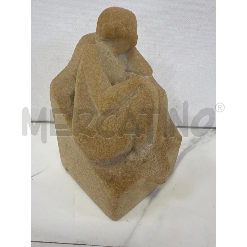 SCULTURA IN PIETRA DONNA SEDUTA H 12, 5 CM | Mercatino dell'Usato Campobasso 2