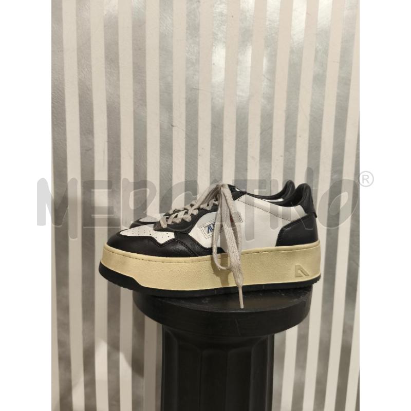 SNEAKERS DONNA AUTRY BIANCHE NERE | Mercatino dell'Usato Campobasso 2