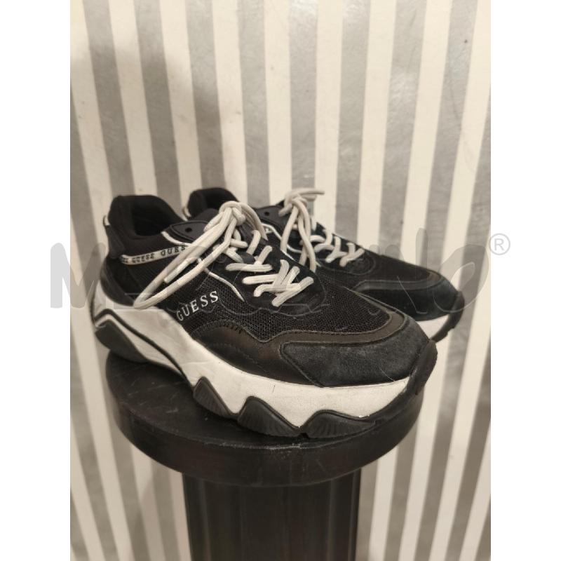SNEAKERS DONNA GUESS NERE E BIANCHE | Mercatino dell'Usato Campobasso 1