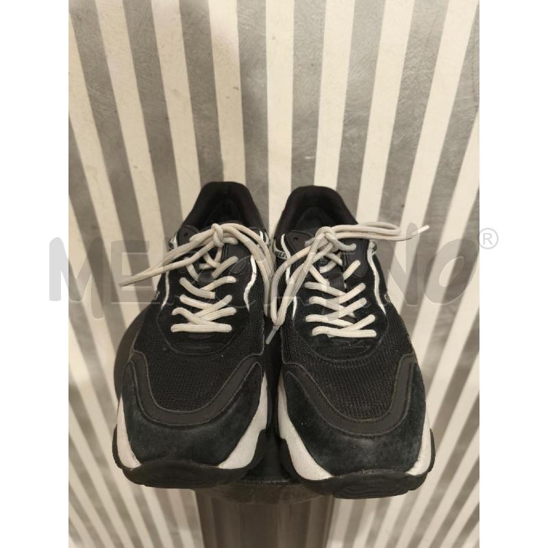 SNEAKERS DONNA GUESS NERE E BIANCHE | Mercatino dell'Usato Campobasso 4