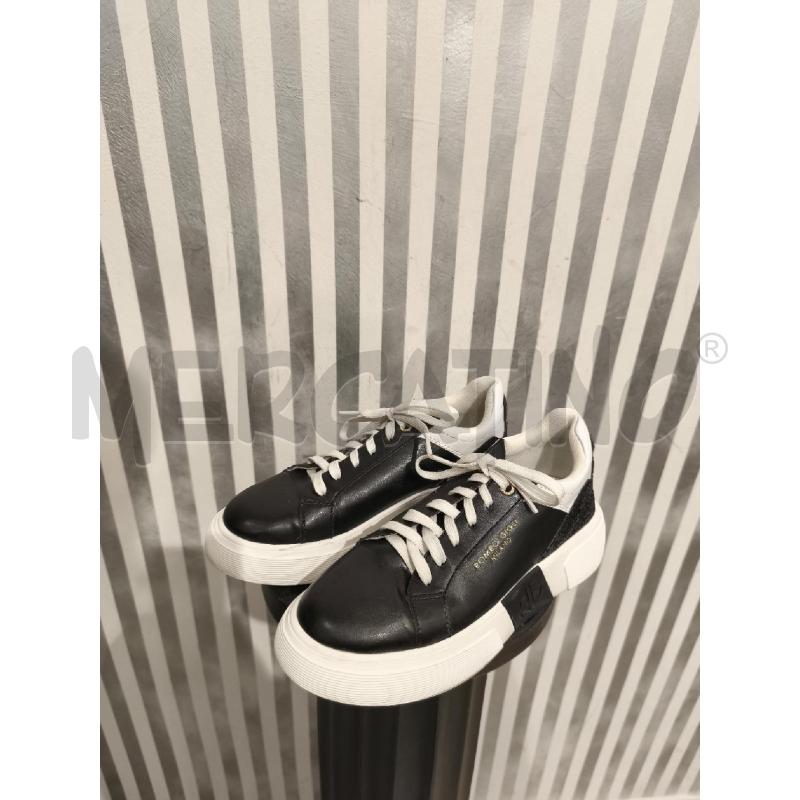 SNEAKERS DONNA ROMEO GIGLI MILANO NERE E BIANCHE | Mercatino dell'Usato Campobasso 1
