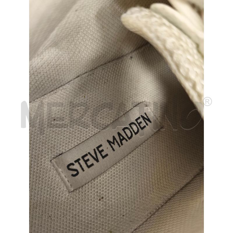 SNEAKERS DONNA STEVE MADDEN BIANCHE SCRITTE NERE | Mercatino dell'Usato Campobasso 5