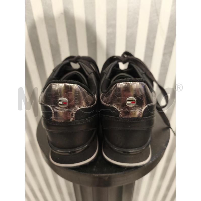 SNEAKERS DONNA TOMMY HILFIGER NERE | Mercatino dell'Usato Campobasso 3