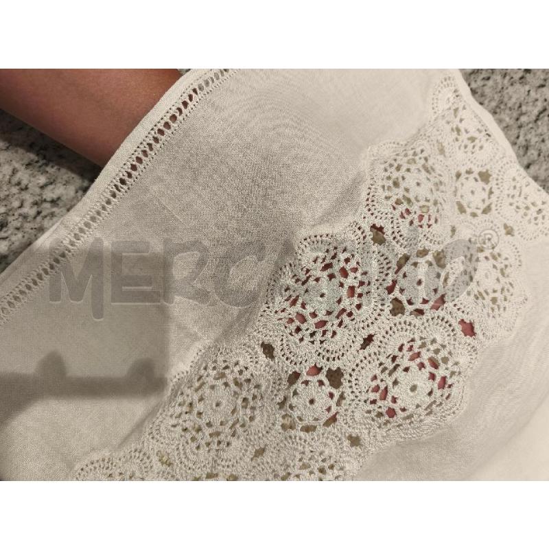 TOVAGLIA + 10TOV. BIANCA CON FIORI TIP UNCINETTO | Mercatino dell'Usato Campobasso 4