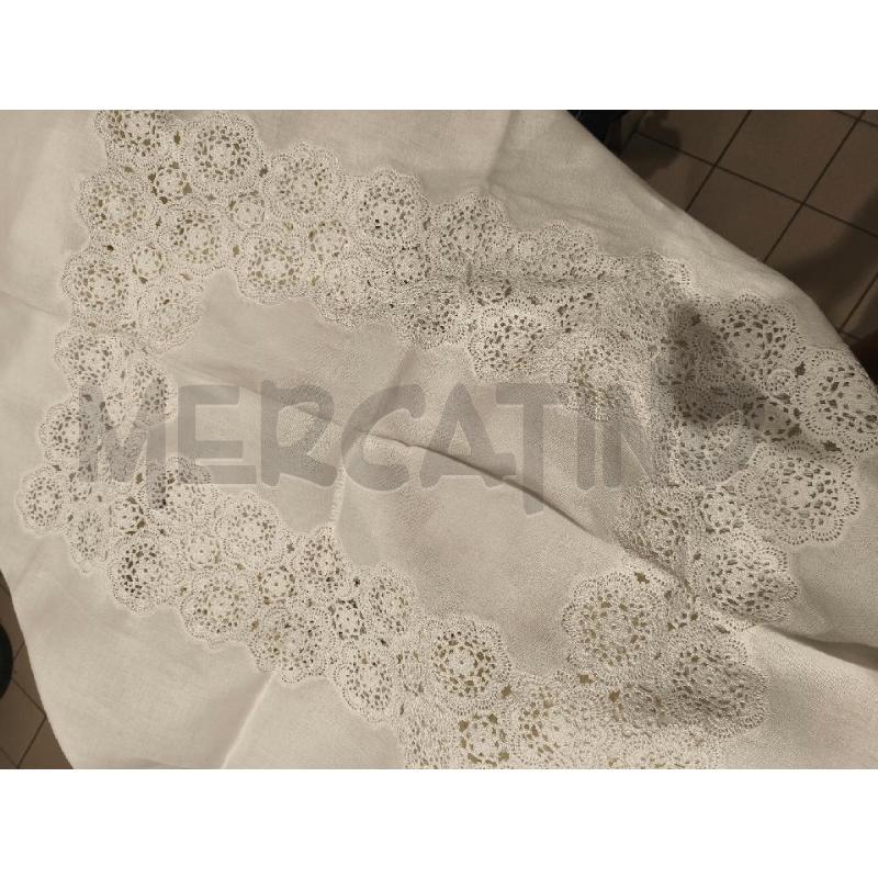TOVAGLIA + 10TOV. BIANCA CON FIORI TIP UNCINETTO | Mercatino dell'Usato Campobasso 5