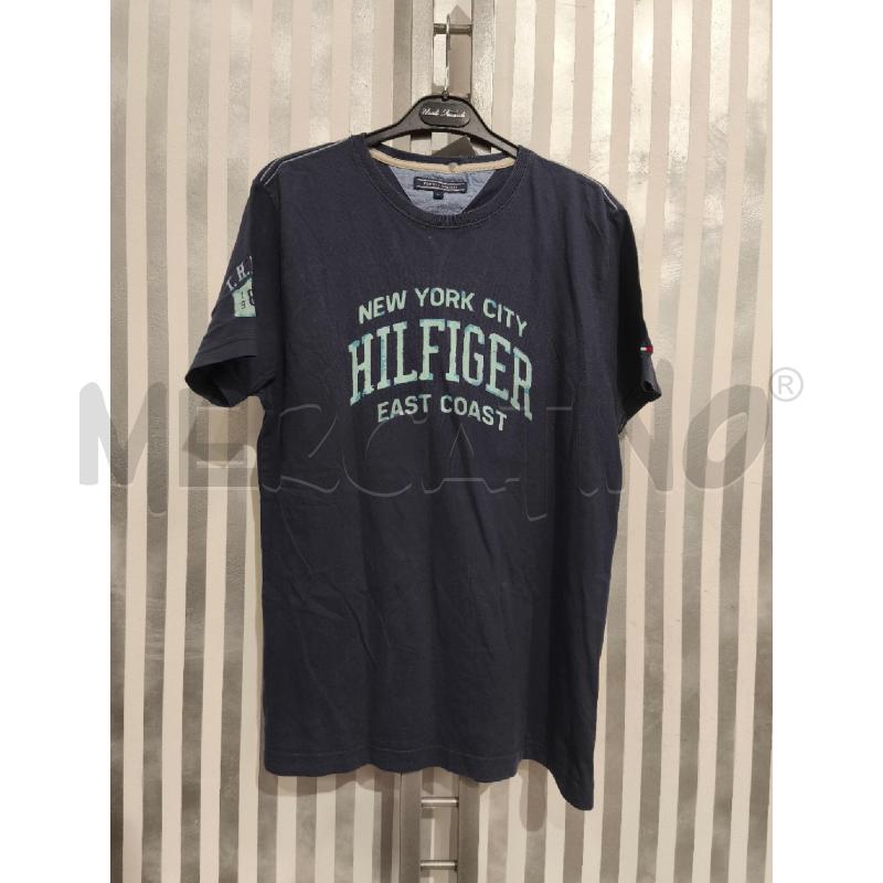 T SHIRT UOMO TOMMY HILFIGER BLU SCURO SCRITTA CELESTE | Mercatino dell'Usato Campobasso 1